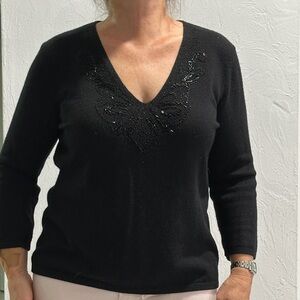 Cashmere Black V-Neck Sweater for Women